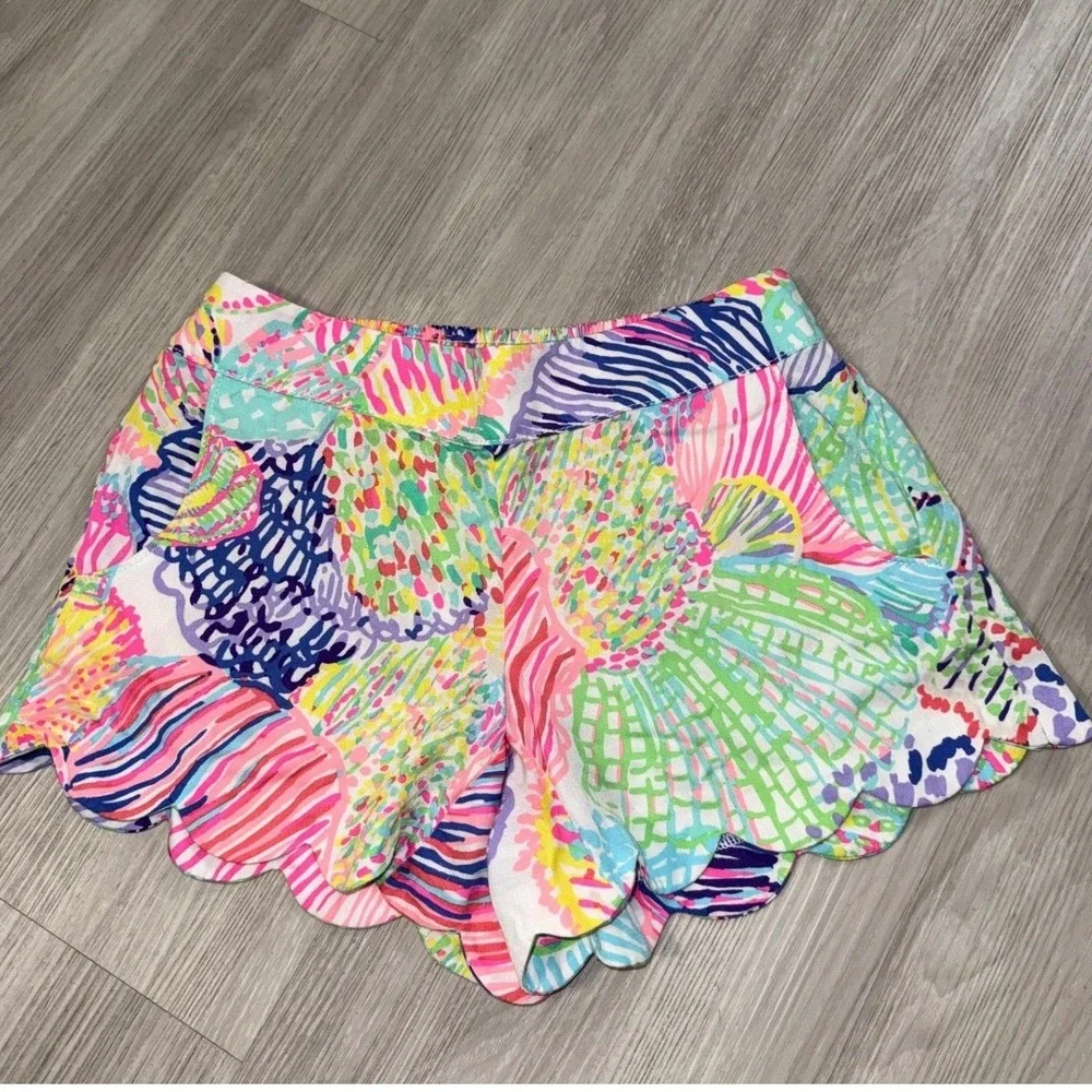 Lilly Pulitzer Callahan Scalloped Shorts Womens S Pink Green Shell Resort Preppy - Picture 2 of 10